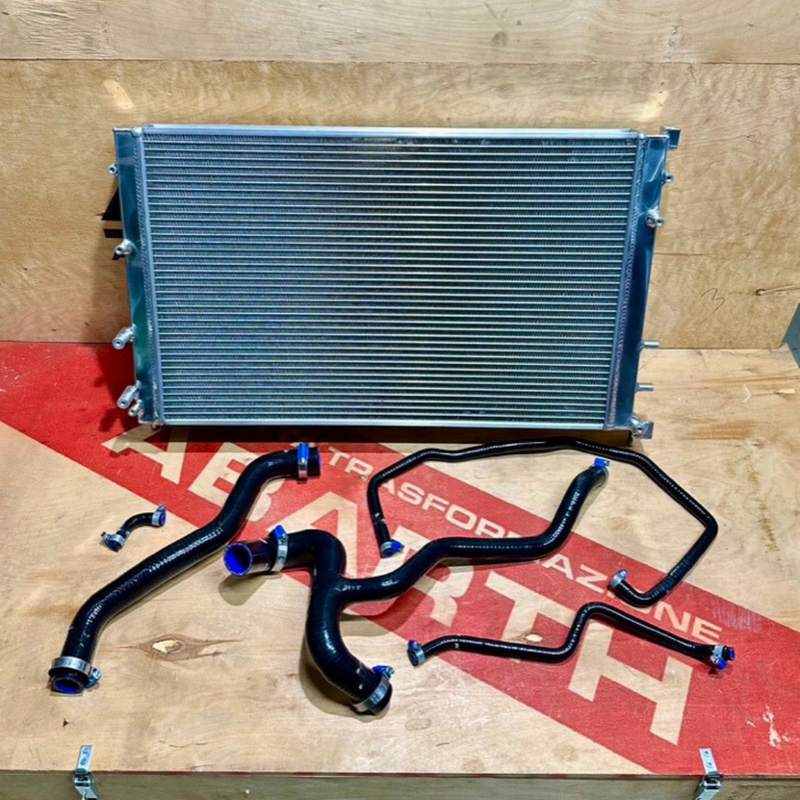 Abarth 500 übergroßer Kühler + Wasserrohrsatz
