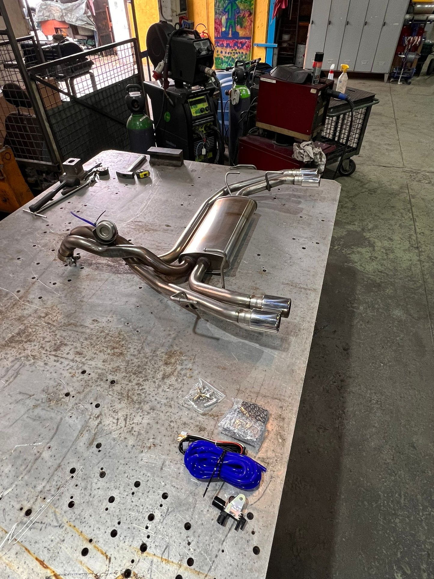 Scarico Record Monza con valvola pneumatica e kit wireless USATO meno di 1000km