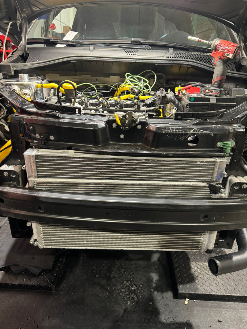 Abarth 500 übergroßer Kühler + Wasserrohrsatz