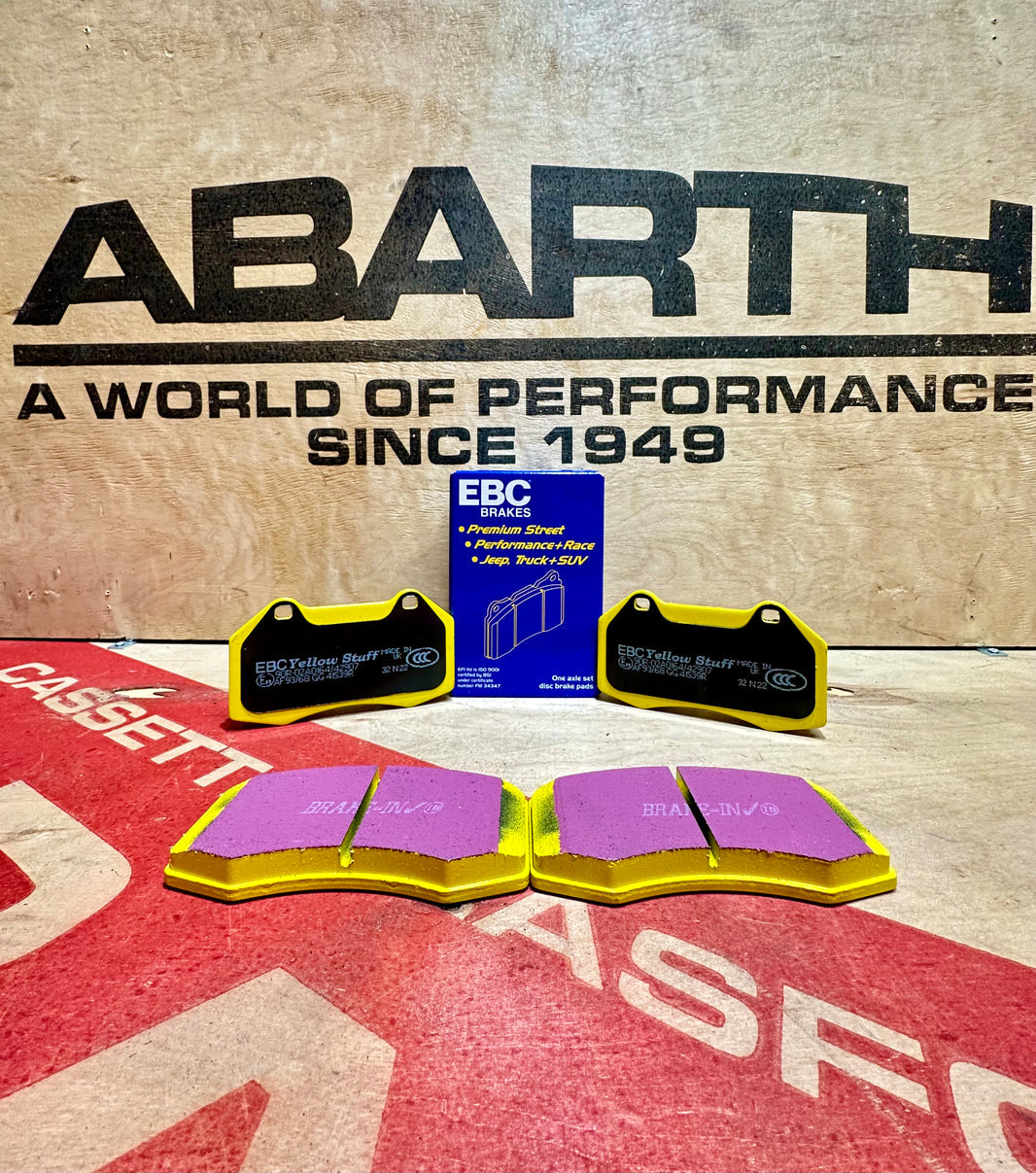 Front Brake Pad Set – Ebc Yellow Stuff – 305 mm Brembo 4 piston DISC
