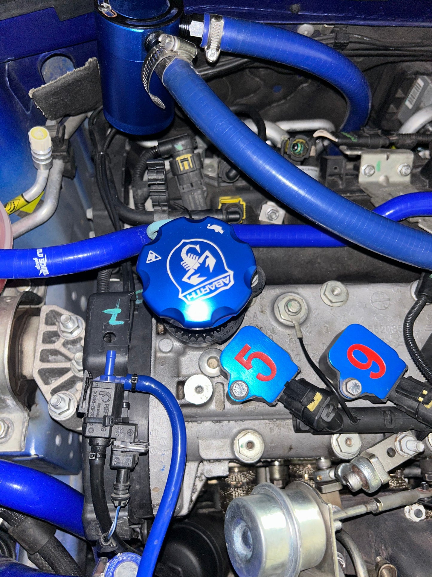 Aluminium-Motorraumkappen Fiat 500 Abarth - Punto - Mito - 595 - 695 - In verschiedenen Farben erhältlich