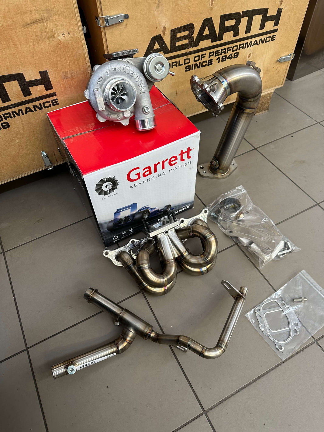 SuperKit Garrett GBC 300 with GMC Steel Manifolds