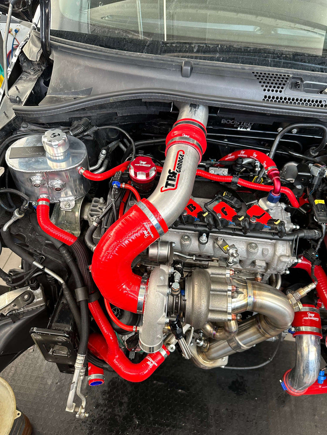 SuperKit Garrett GBC 300 with GMC Steel Manifolds