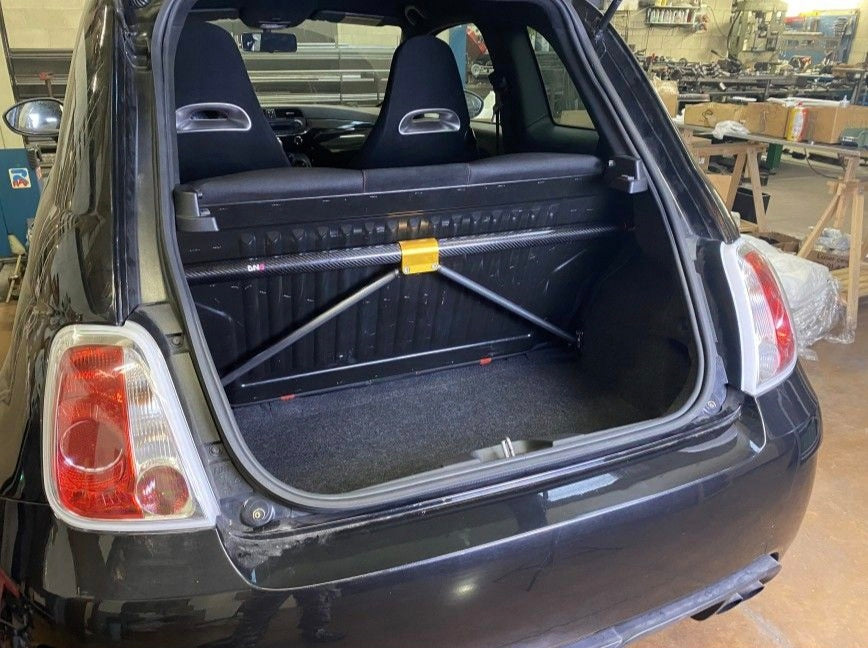 DNA Racing Carbon Rear Strut Bar Kit with 4-way Tie Rods