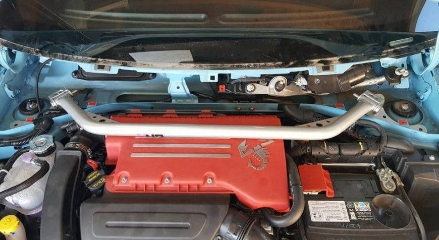 DNA Racing Front Strut Bar Kit