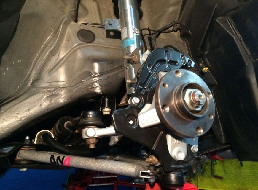 DNA Racing front trapezoid kit