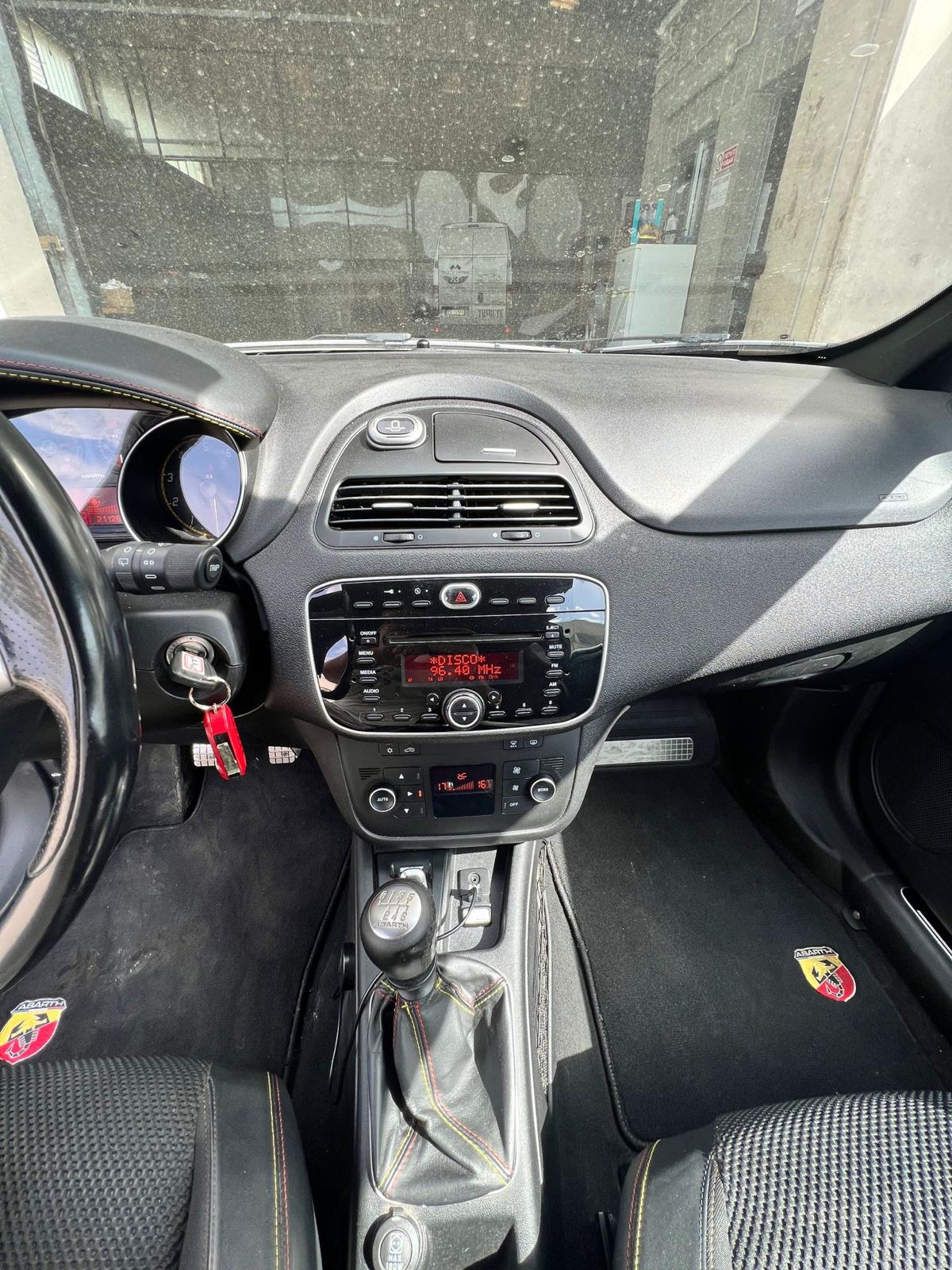 Grande Punto Abarth EVO 2011 contovendita