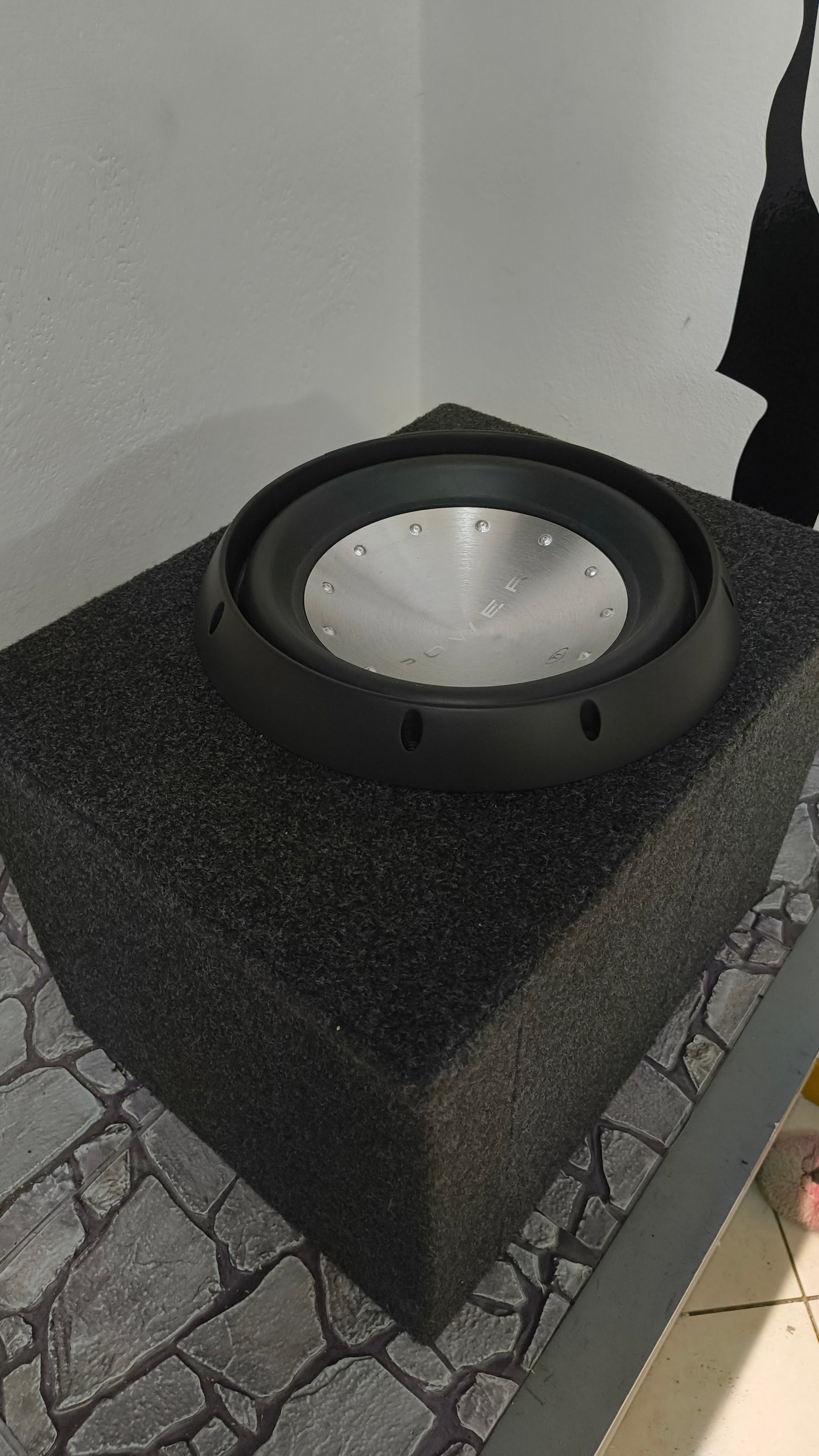 Subwoofer ROCKFORD T112D4 in cassa chiusa USATO )Ottime condizioni)