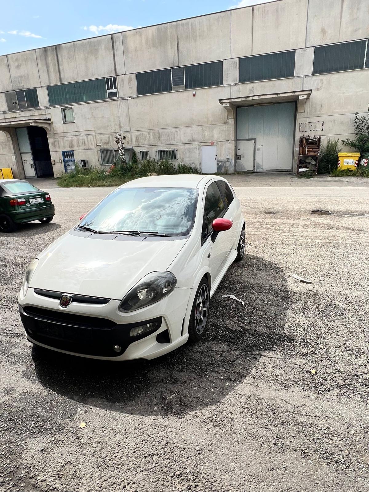 Grande Punto Abarth EVO 2011 contovendita