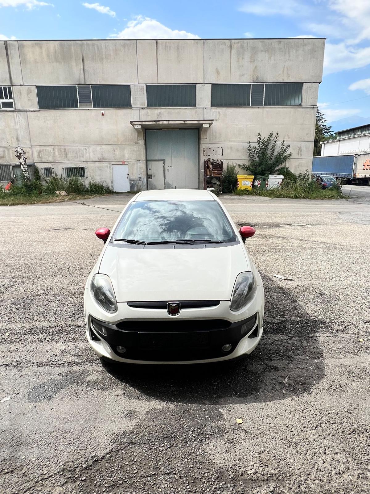 Grande Punto Abarth EVO 2011 contovendita