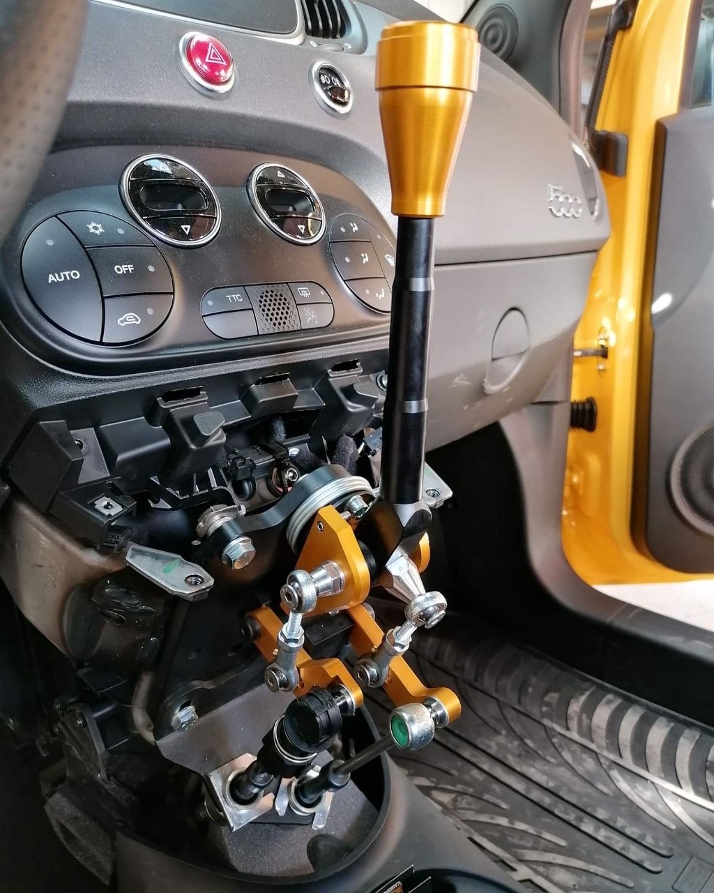 Castelletto Metal2Racing Abarth 500/595/695/Panda100HP/ Plug&Play 65% weniger