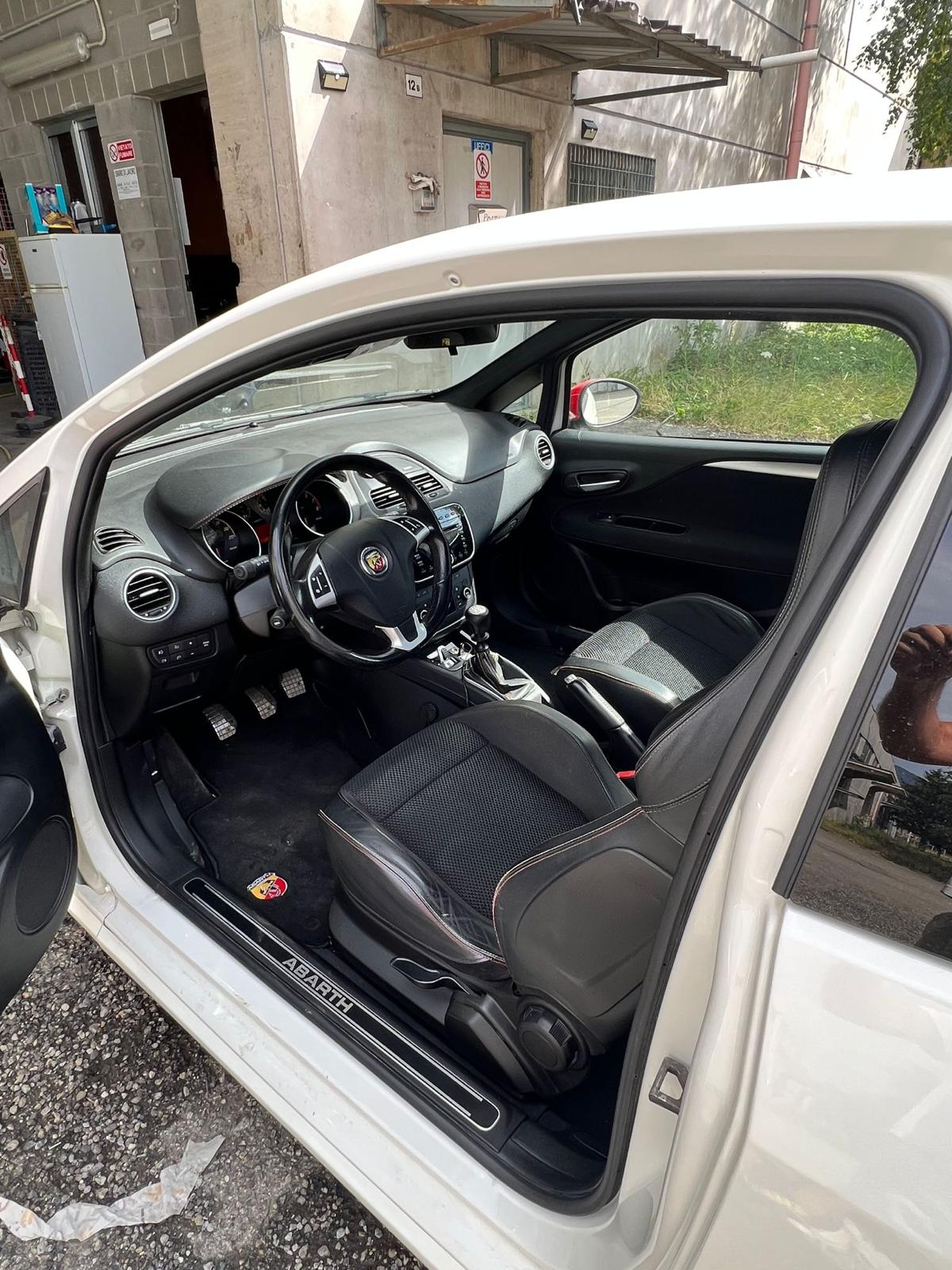 Grande Punto Abarth EVO 2011 contovendita