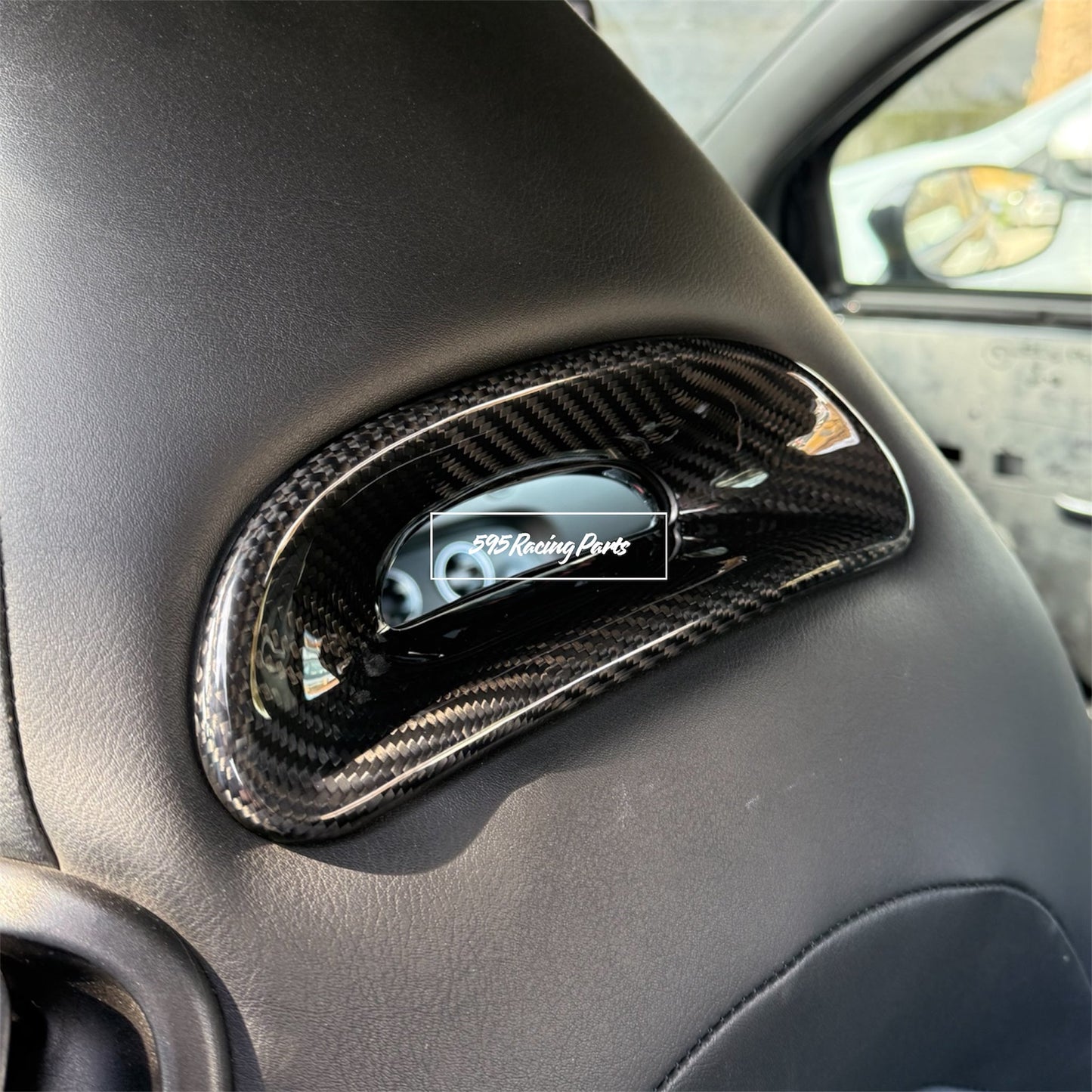 Coppia di copri passanti cinture di sicurezza in VERO CARBONIO per Fiat 500 Abarth - 595 - 695