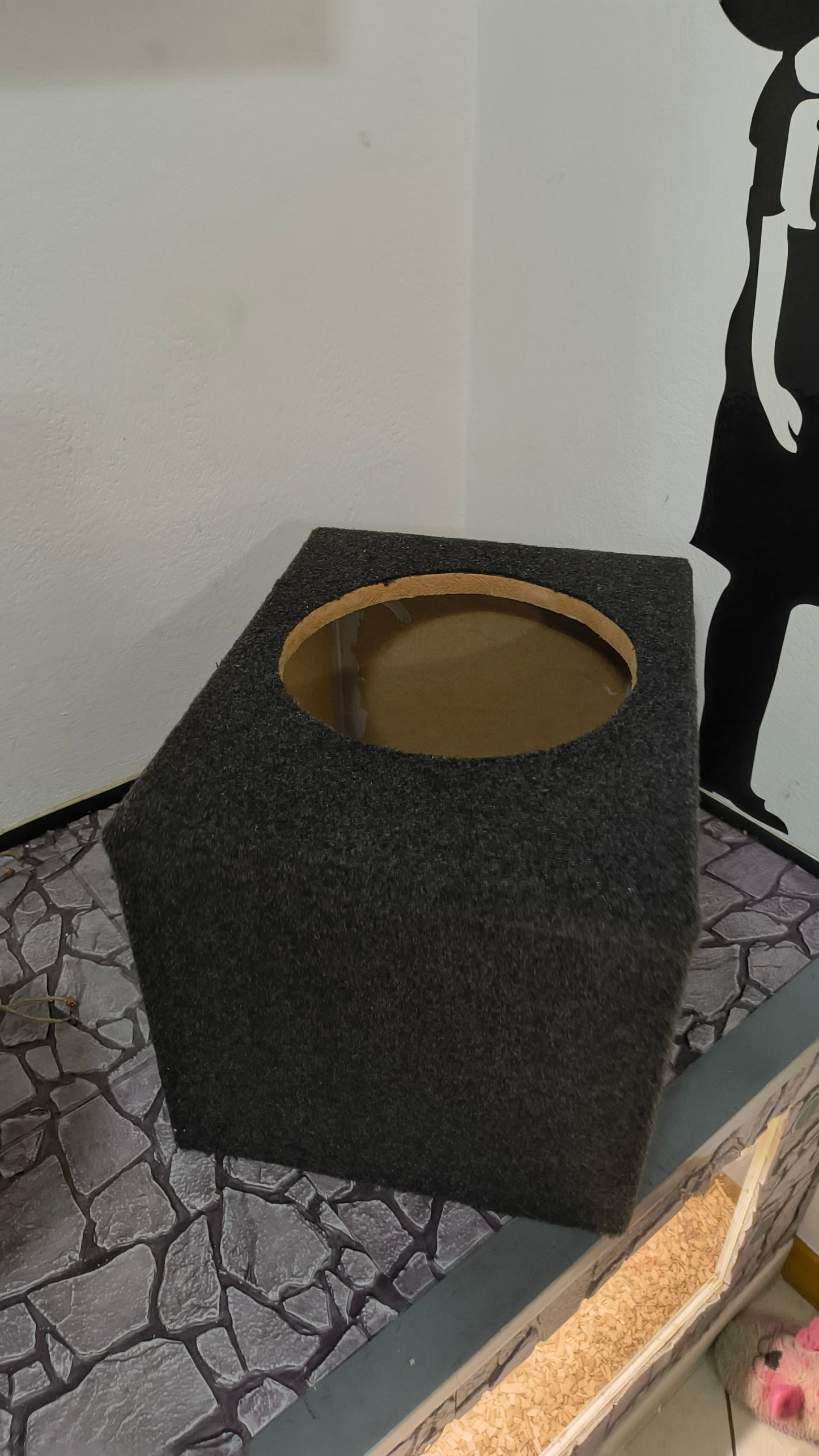 Subwoofer ROCKFORD T112D4 in cassa chiusa USATO )Ottime condizioni)