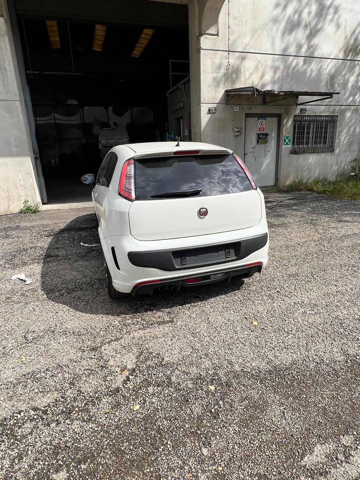 Grande Punto Abarth EVO 2011 contovendita