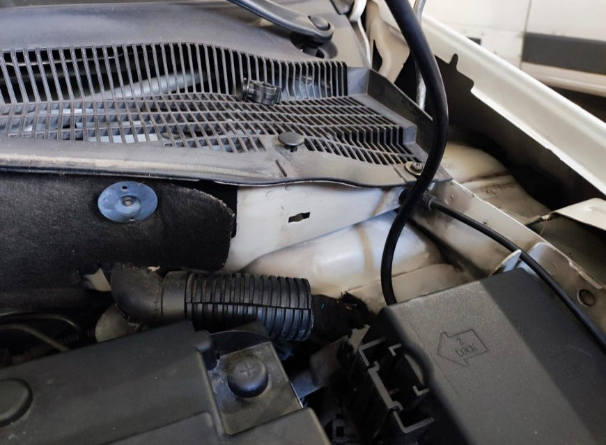 DNA Racing Front Strut Bar Kit