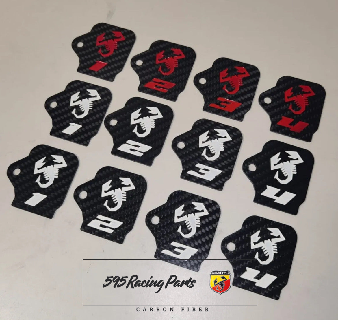 Copri bobina in vero carbonio personalizzati per vano motore TJET Fiat 500 Abarth