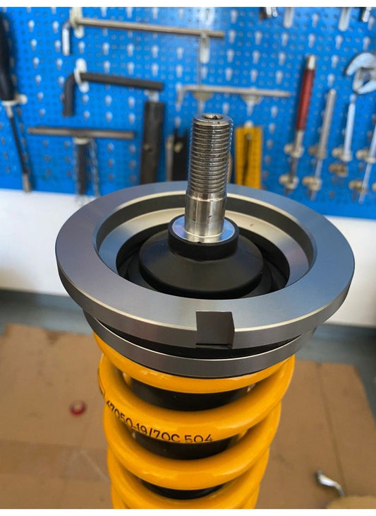 Kit top mount anteriore regolabile su uniball DNA Racing