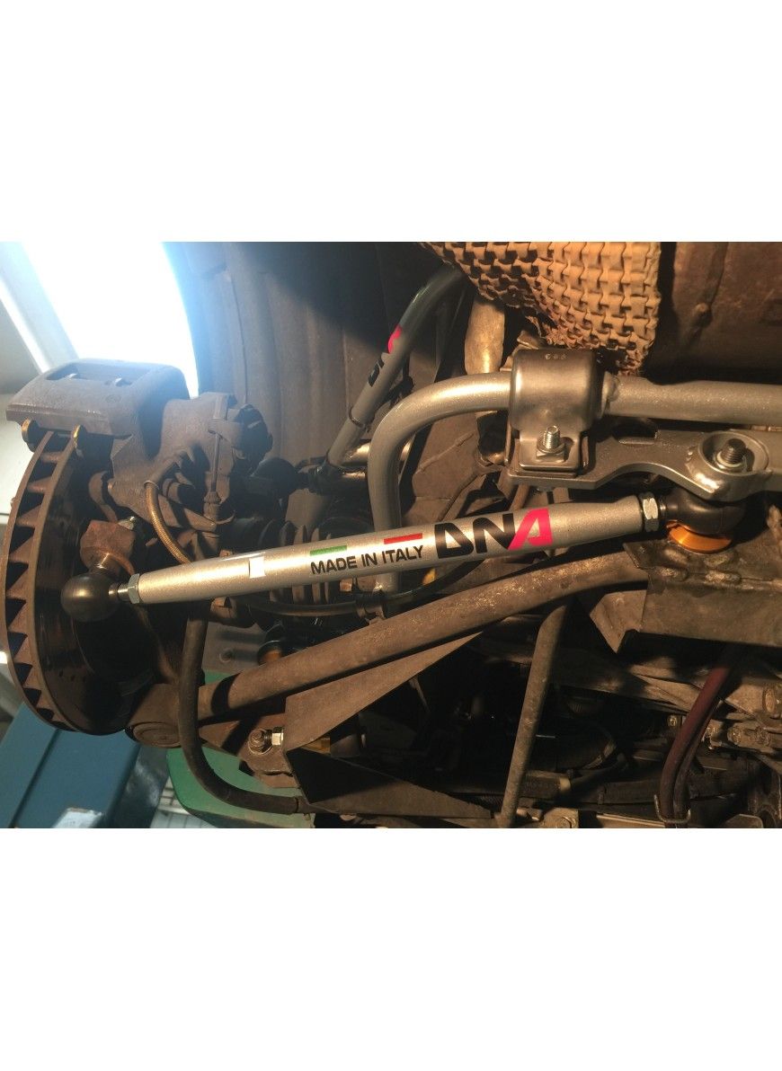 Kit barra irrigidimento telaio e tiranti convergenza su uniball DNA Racing