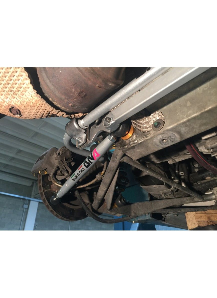 Kit barra irrigidimento telaio e tiranti convergenza su uniball DNA Racing