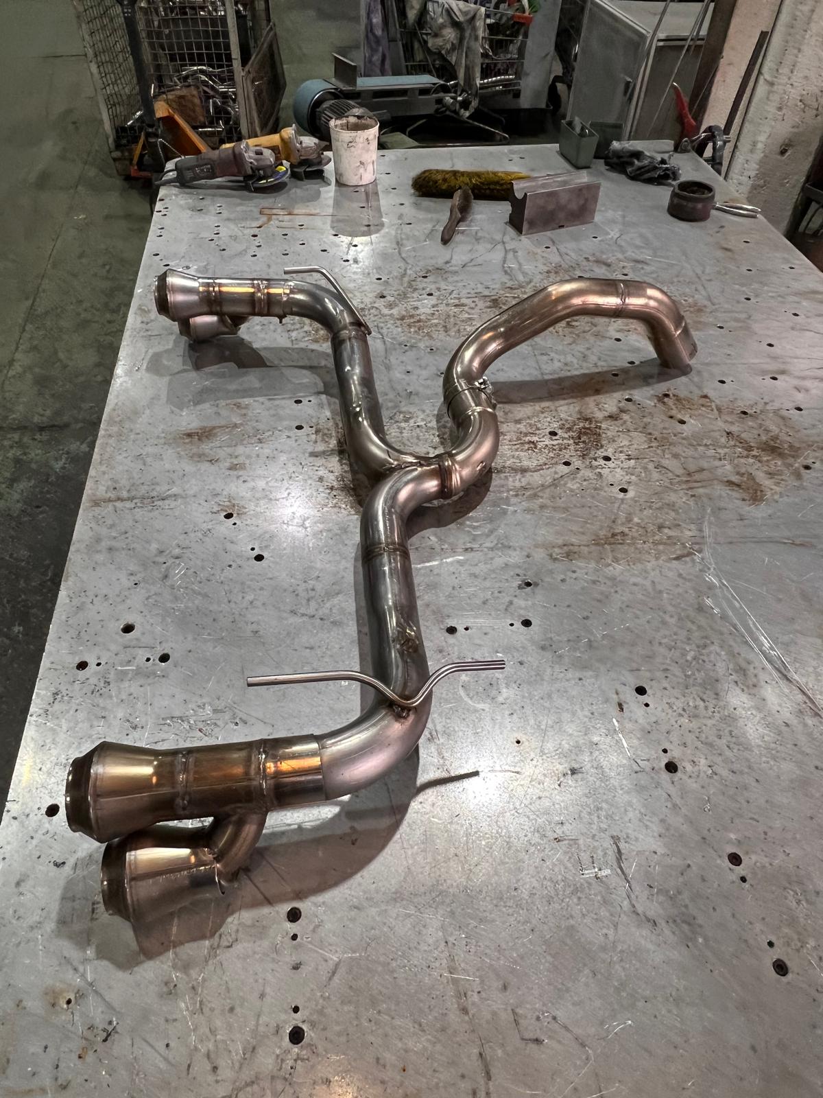 Finale diretto e centrale silenziato kit D65 X 500 l 595 USATO