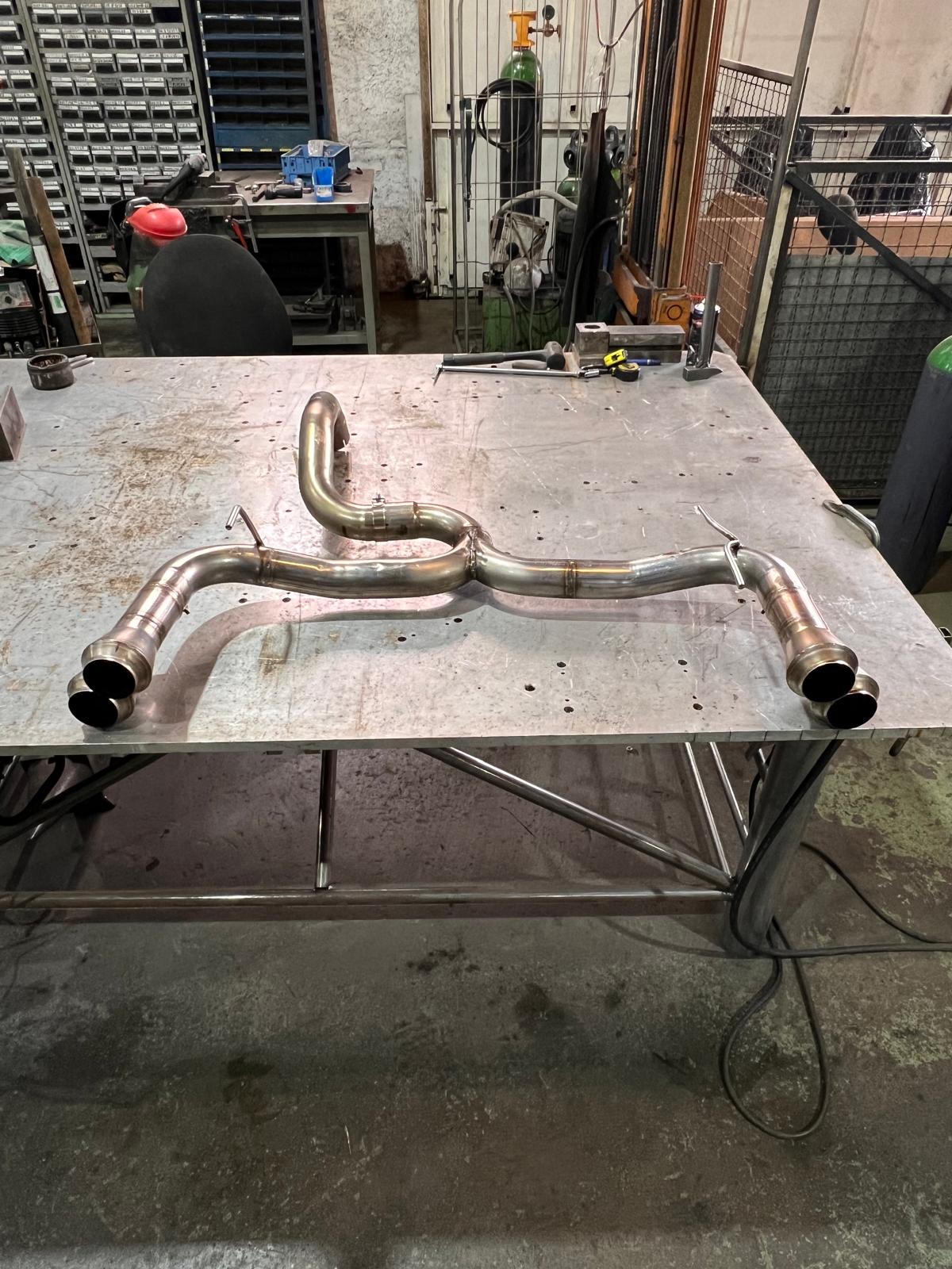 Finale diretto e centrale silenziato kit D65 X 500 l 595 USATO
