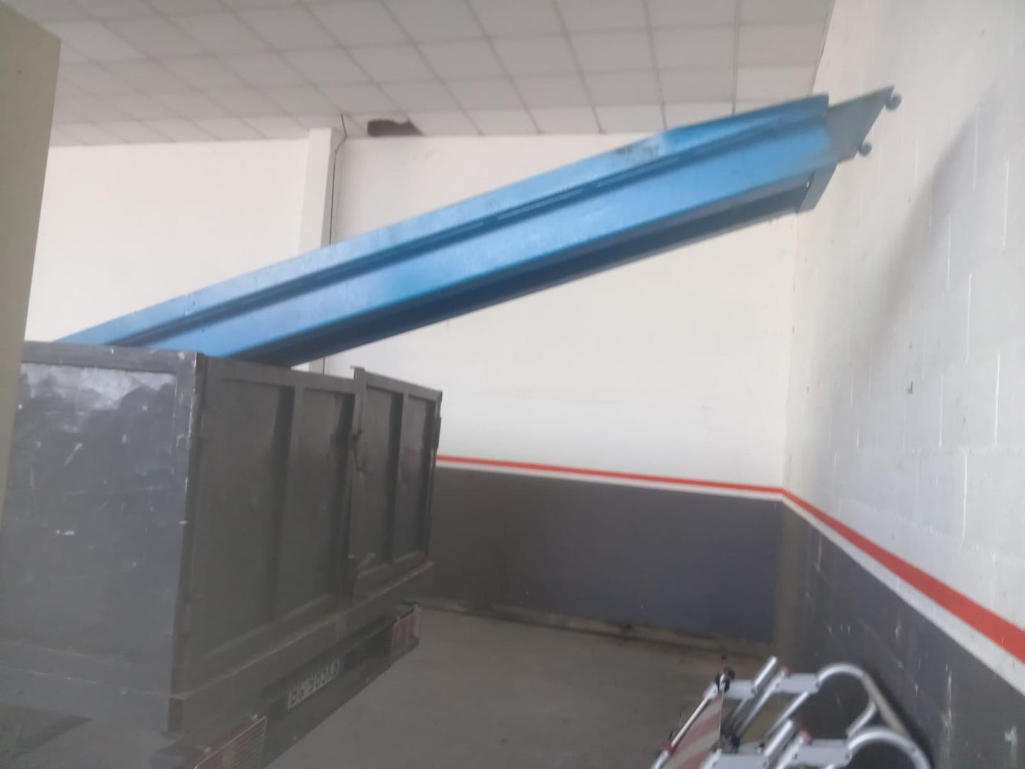 Ponte sollevatore furgoni e auto USATO solo ritiro a mano